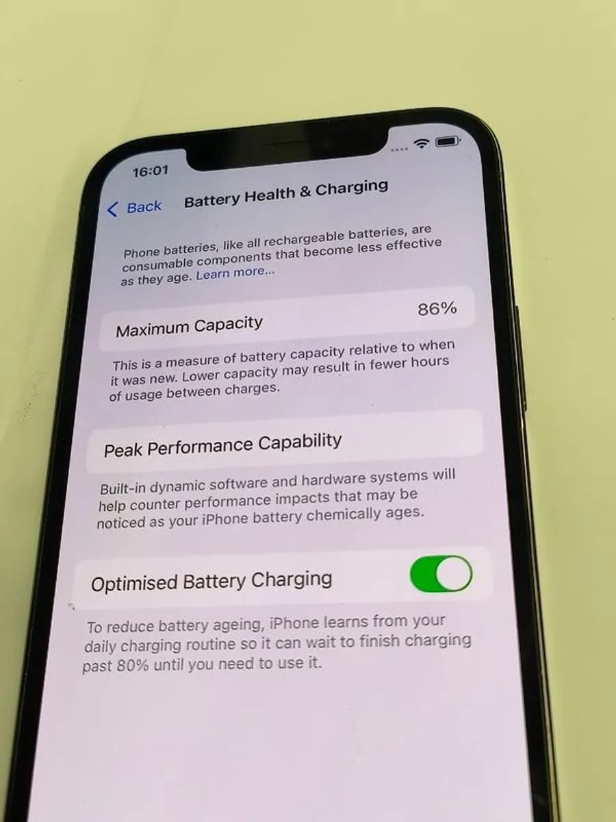Apple iPhone 12 Pro 128GB Graphite Unlocked FACE ID is not Working (Battery: 86%) - Image 4