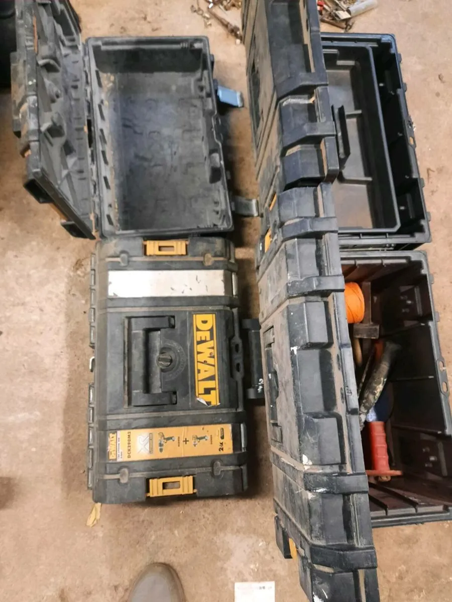 Toolboxes - Image 1