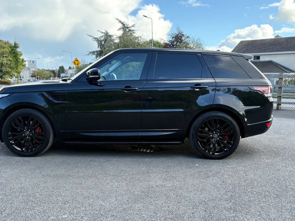 ABSOLUTELY IMMACULATE 2015 (152) CREW CAB - Image 4