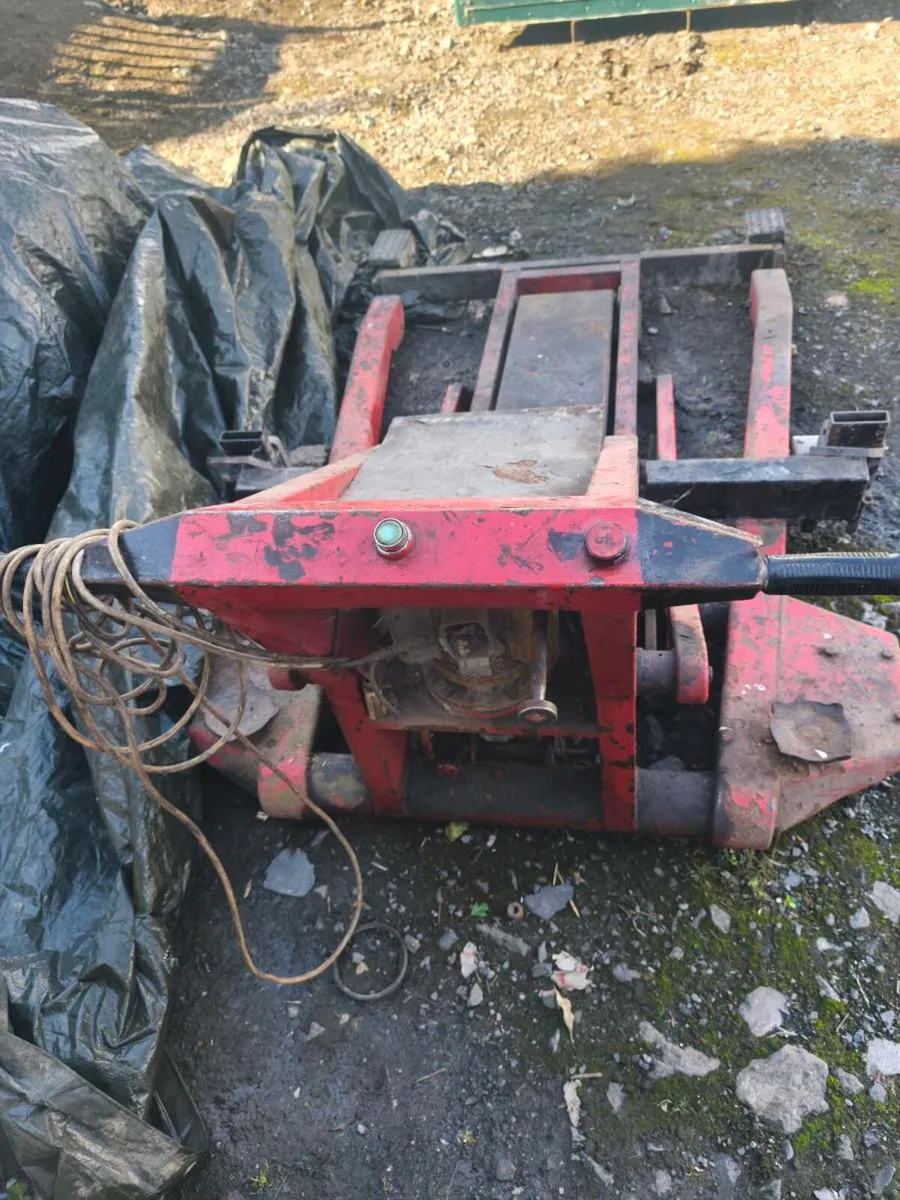 Mobile lift - Image 3