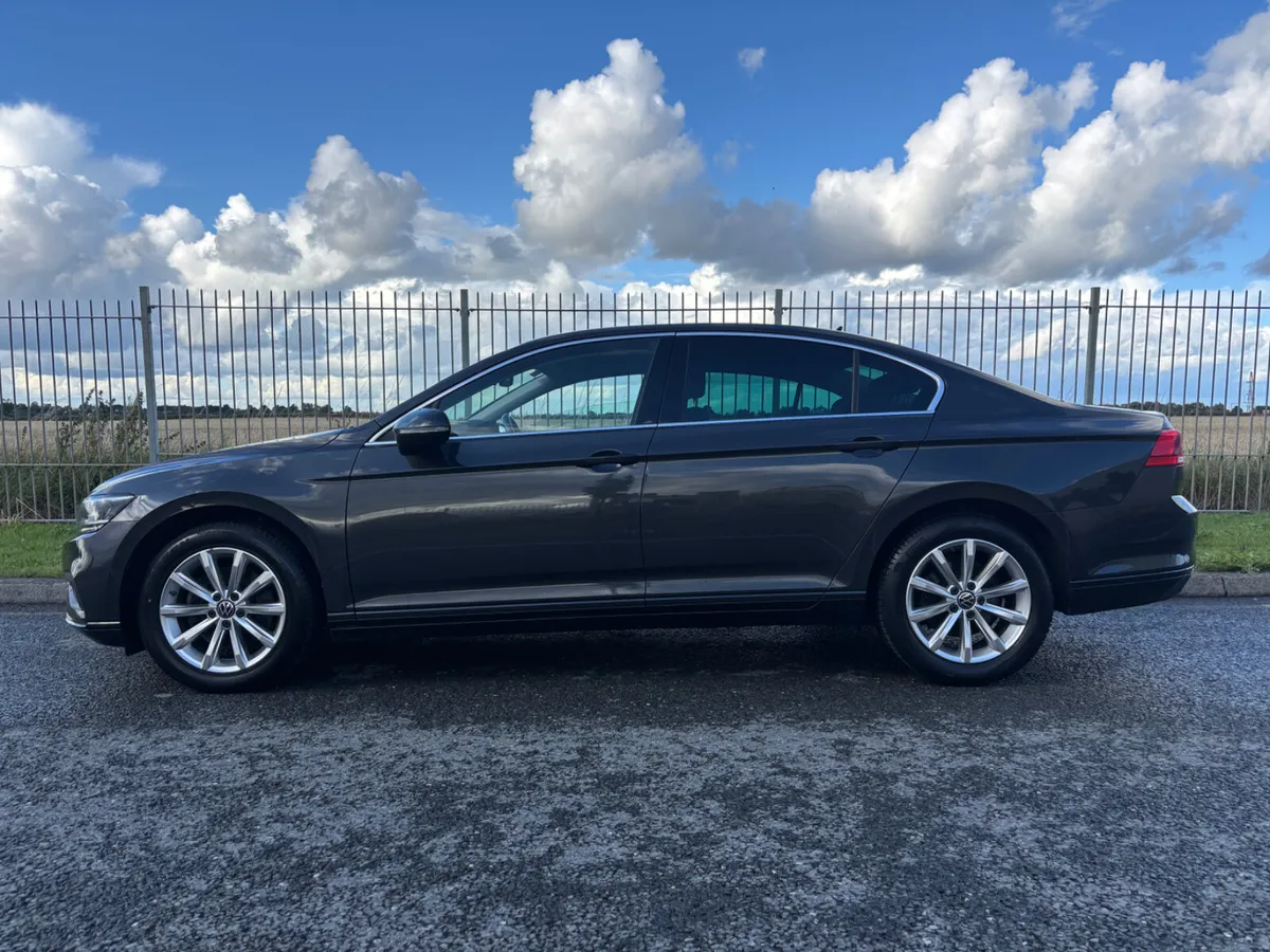 2022 VW PASSAT 2.0TDI BUSINESS 1 OWNER IRISH CAR - Image 2