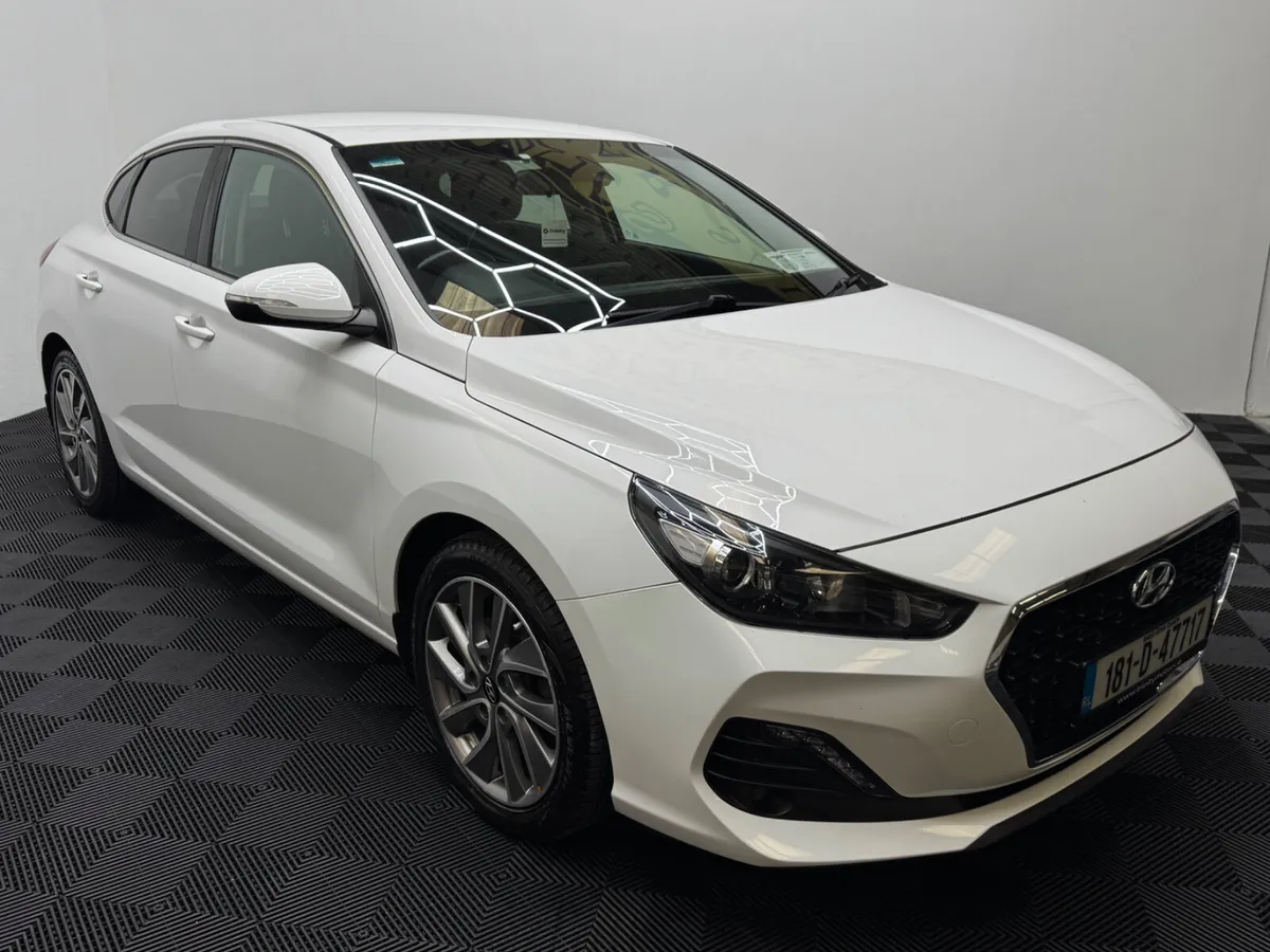 2018 Hyundai i30 Fastback 1.0 petrol low km - Image 3