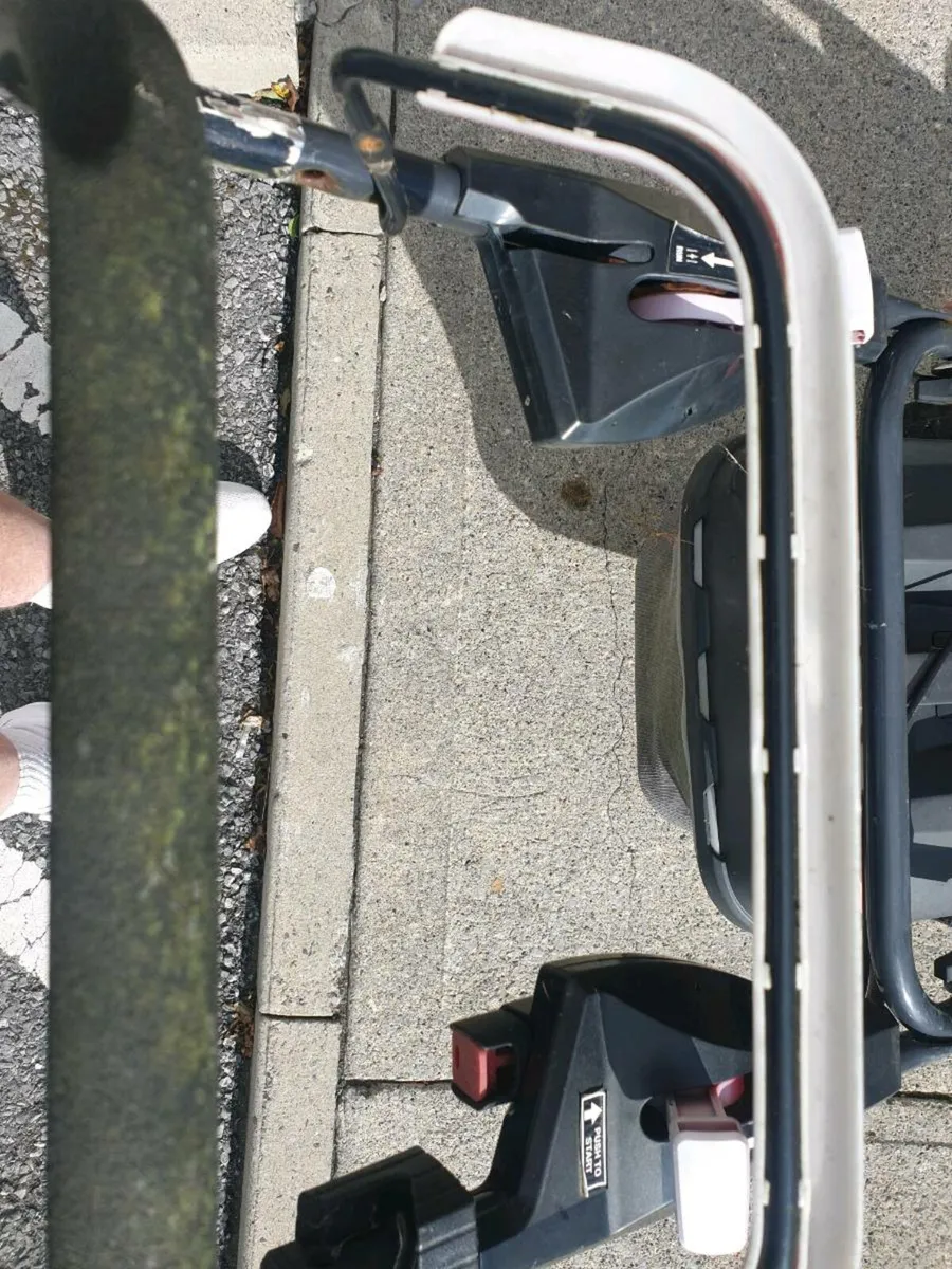 PETROL LAWNMOWER - Image 3