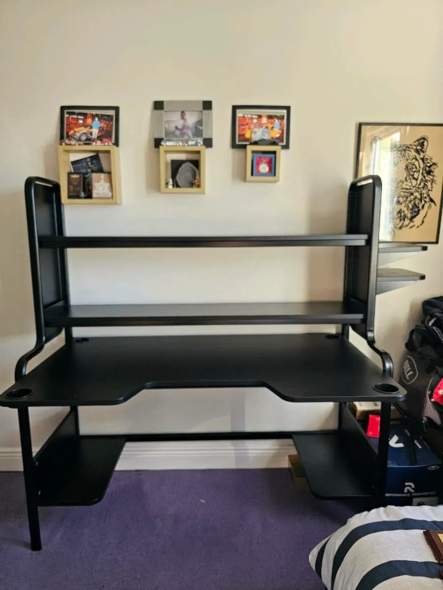 Study/gaming desk - Image 1