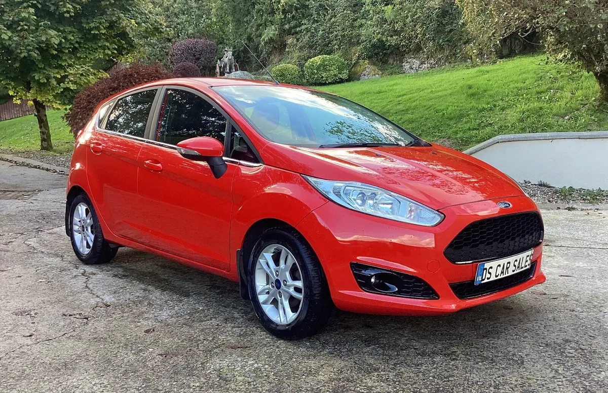 2015 Ford fiesta Zetec 1.2 - Image 1