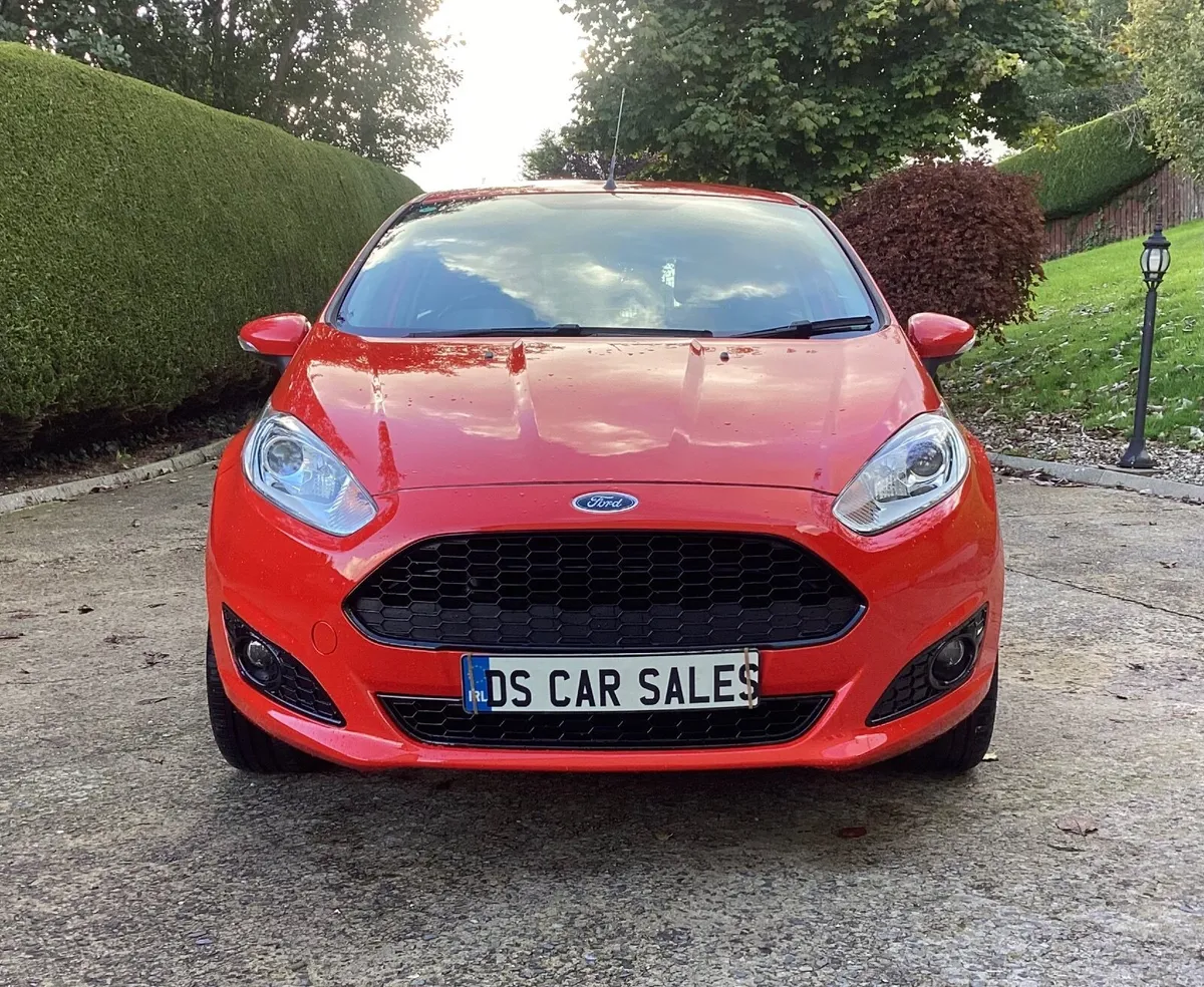 2015 Ford fiesta Zetec 1.2 - Image 2
