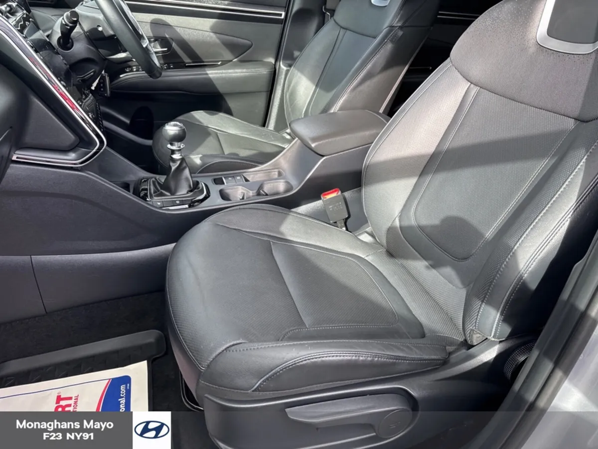 Hyundai Tucson EXECUTIVE 2WD DIESEL 5DR - Image 4