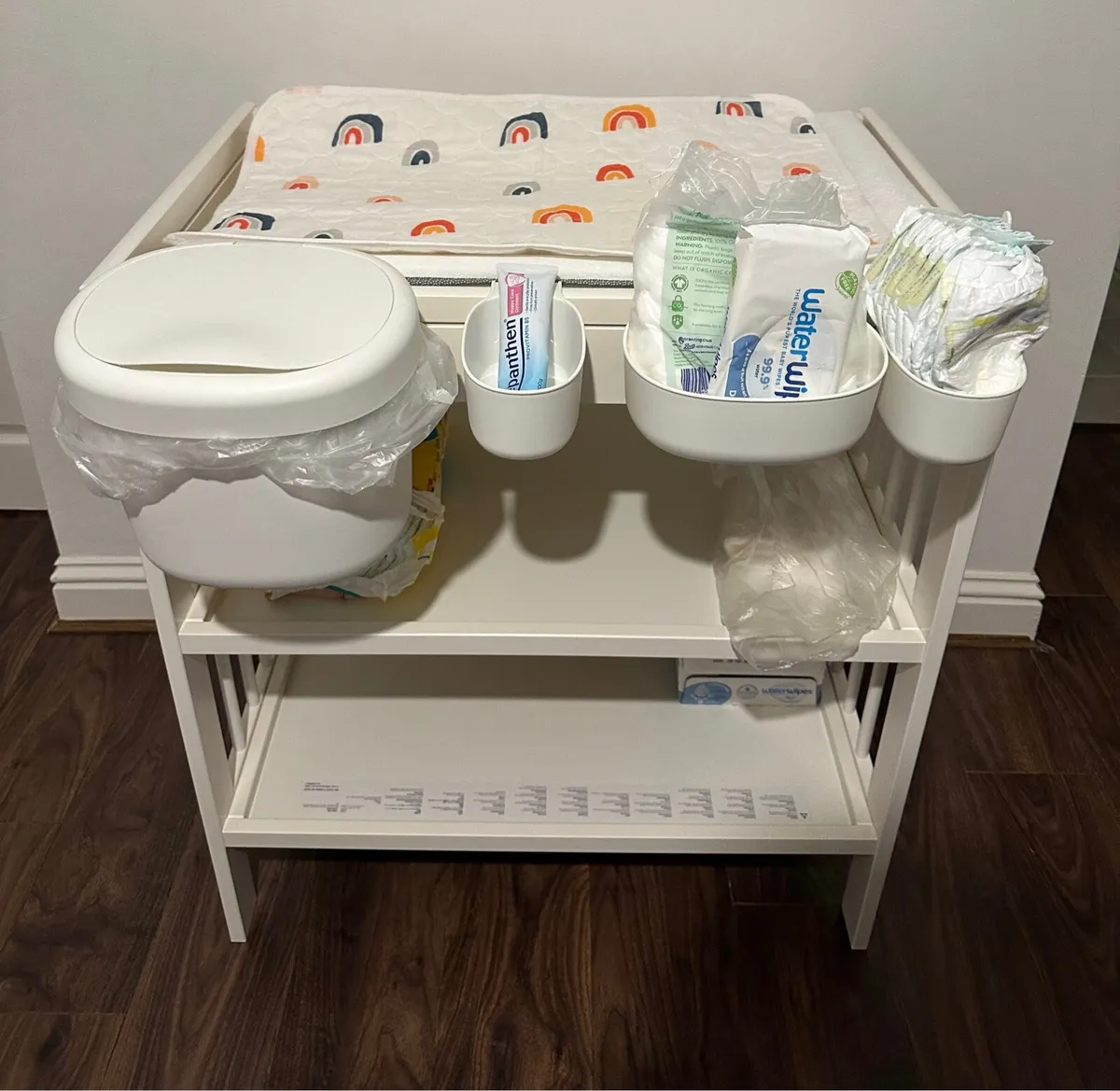Changing table - Image 1