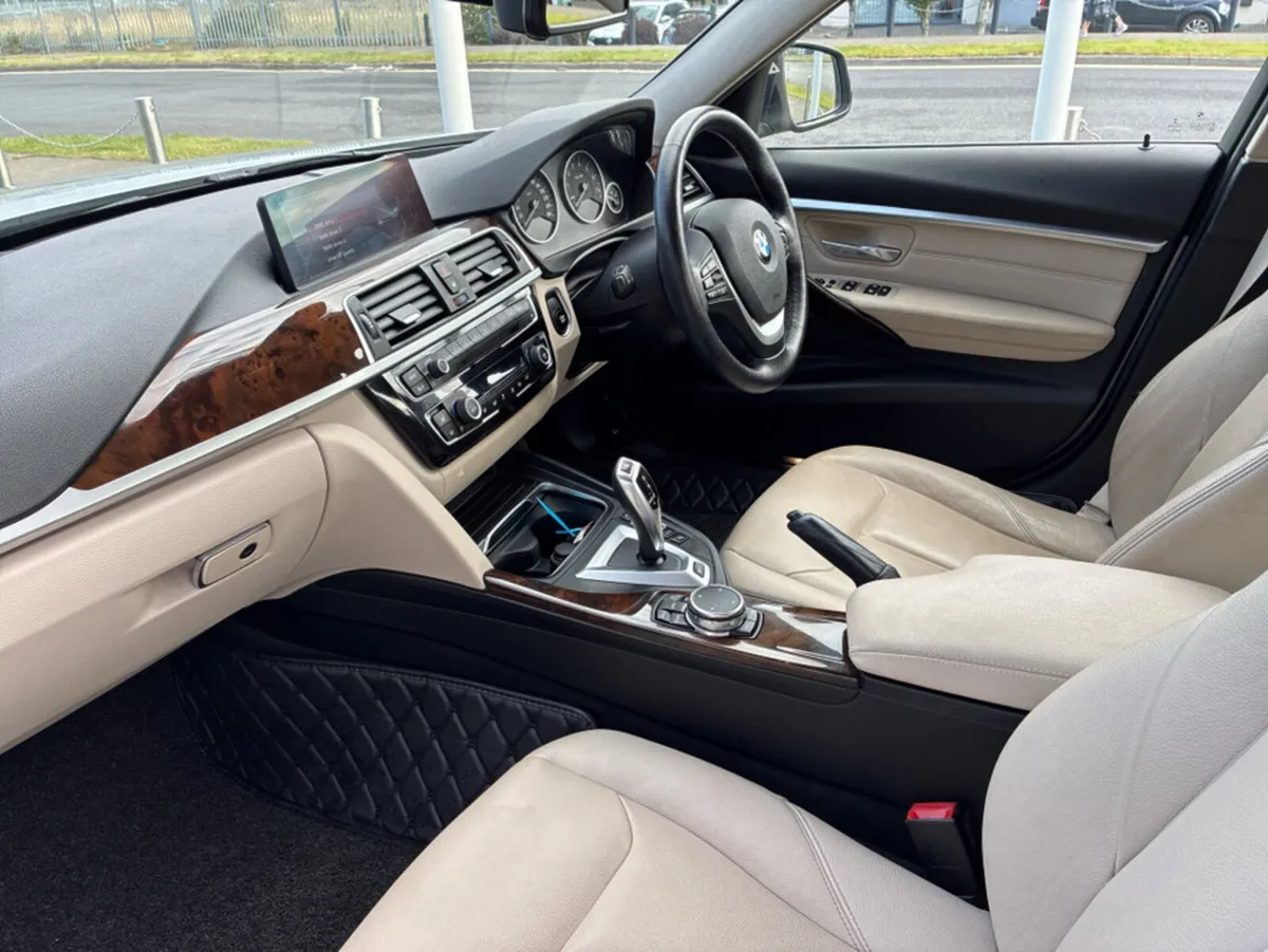 BMW 3-Series 2.0L Petrol Automatic Plug-In Hybrid - Image 3