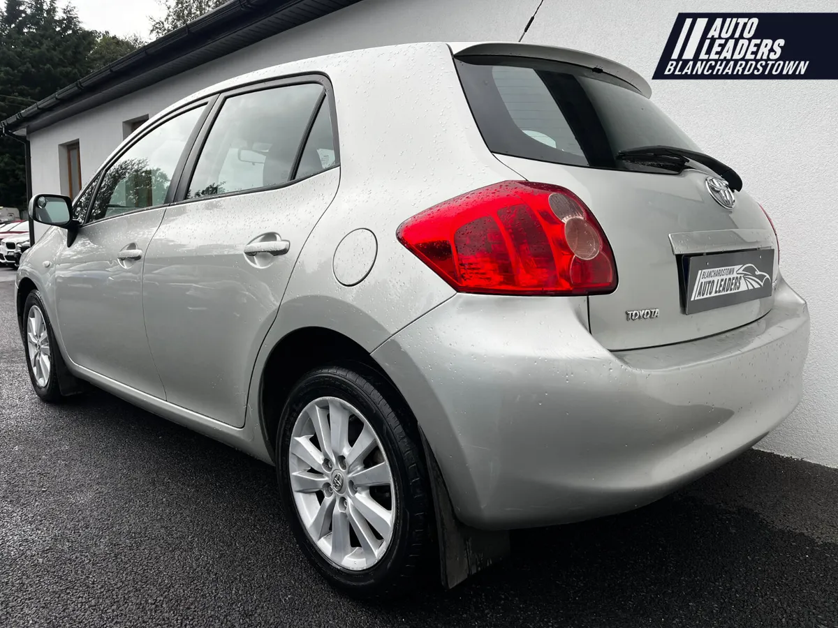 TOYOTA AURIS 1.6 VVT-I M-M LUNA 122BHP AUTO - Image 4
