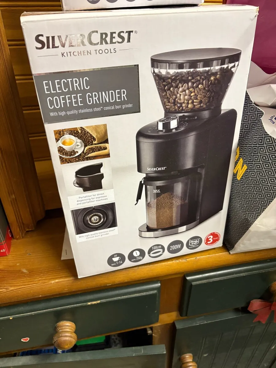 Coffee grinder & milk frother - Image 2