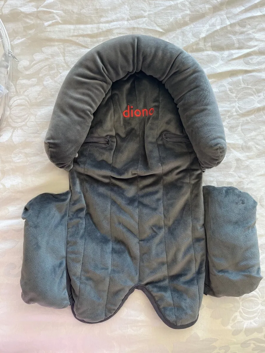 Newborn insert support for car seat or buggy - Image 4
