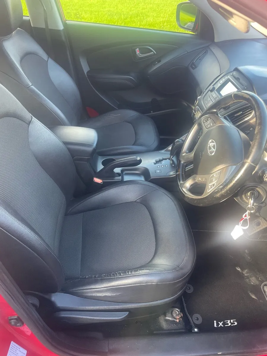 Automatic Hyundai ix35 - Image 3