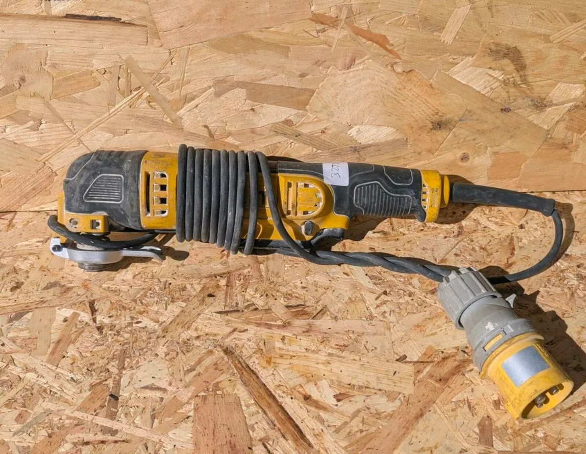 DeWalt 110v Multi Tool - Image 1