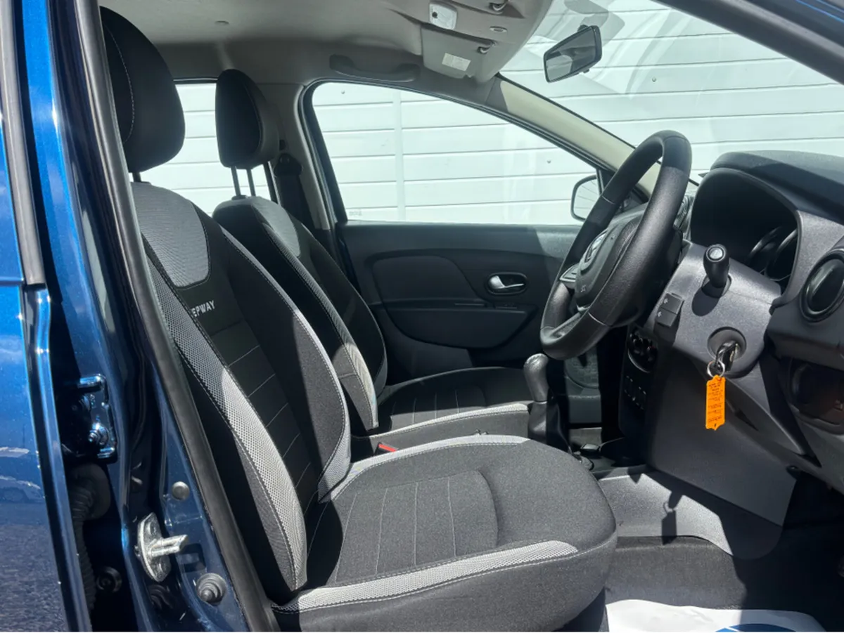 Dacia Sandero STEPWAY ALTERNATIVE  low kms - Image 4