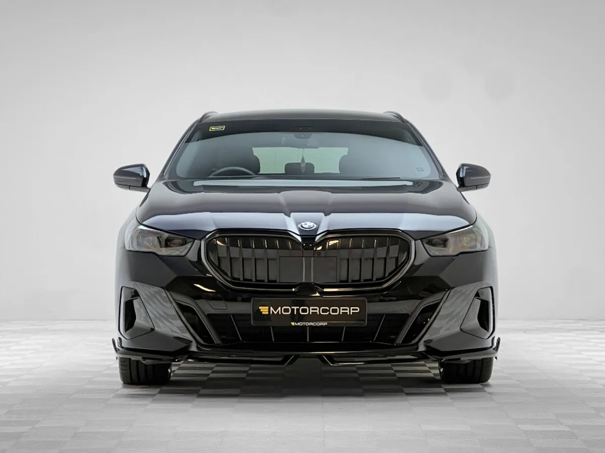 BMW 5-Series 530E TOURING M SPORT PRO - Image 2