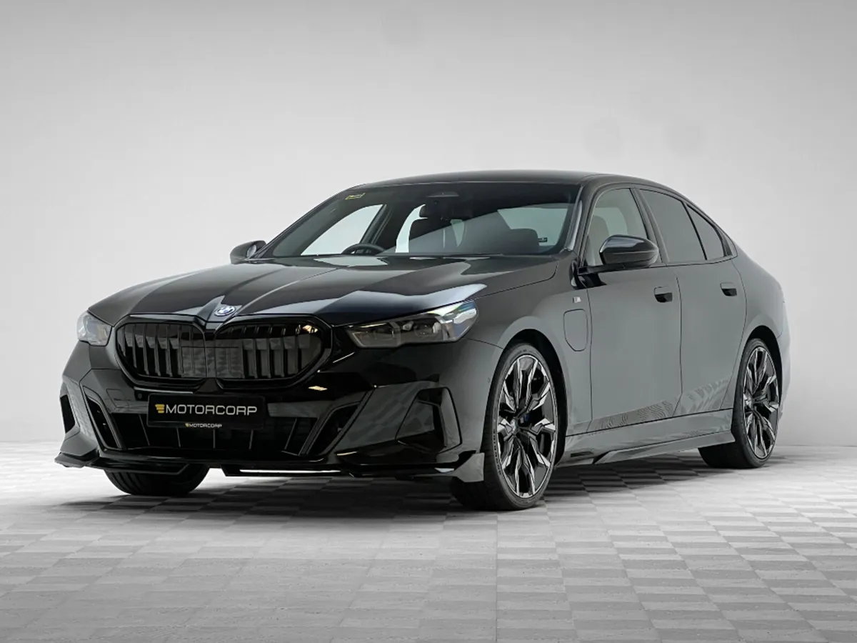BMW 5-Series 530E M SPORT - Image 3