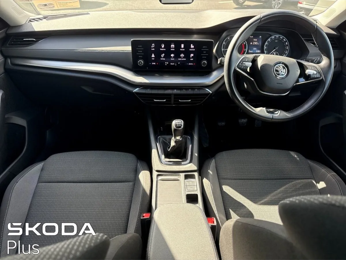 Skoda Octavia Ambition 1.0tsi 110HP - Image 2