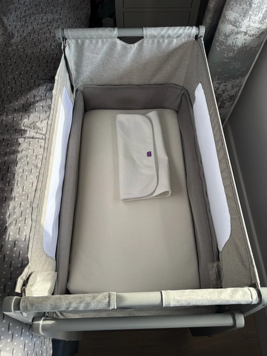 SnuzPod Bedside Crib - Image 2
