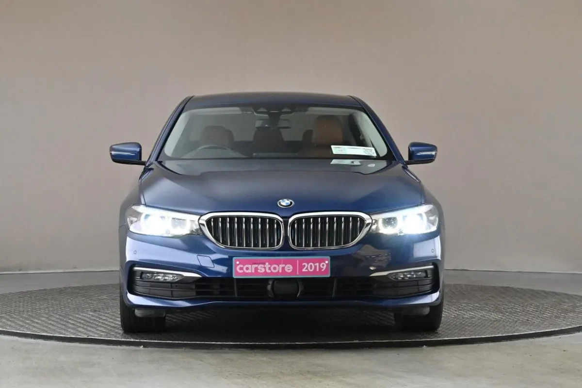 BMW 5 Series 530E G30 SE  brown Leather Interior - Image 2