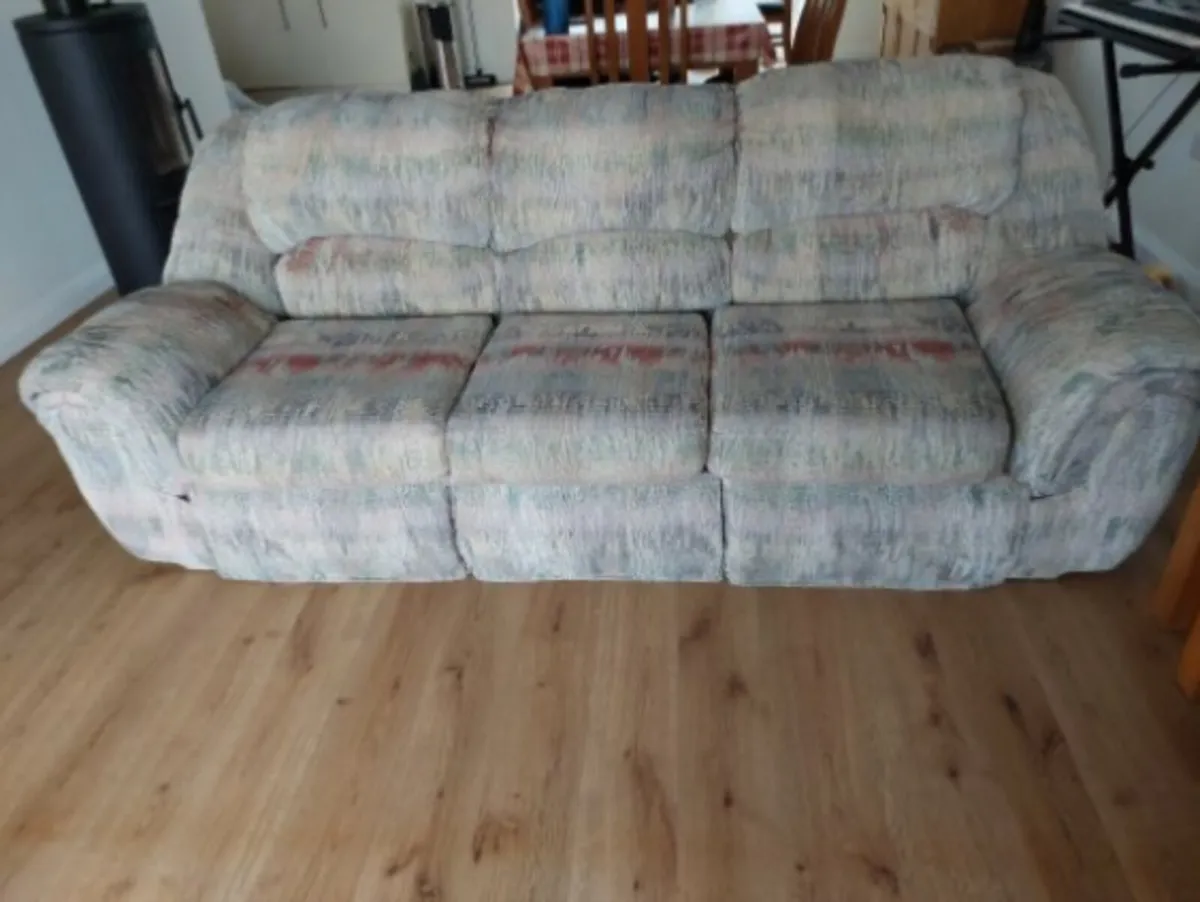 3 seater couch bed and 2 seater couch - Image 1