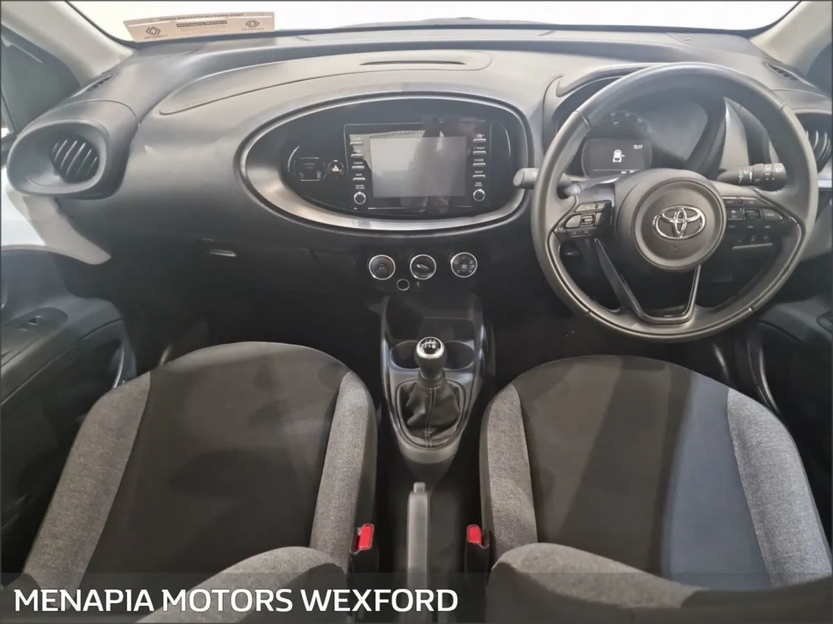 Toyota Aygo X Aygo X Pure Vvt-i Pure Vvt-i - Image 3