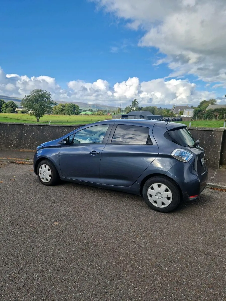 No VAT. 192 Renault Zoe ZE 40kw van commercial - Image 1
