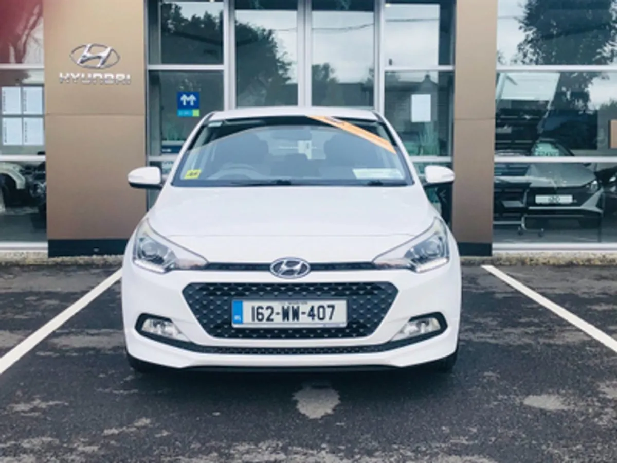 Hyundai i20 Deluxe 1.2 Petrol - Image 2