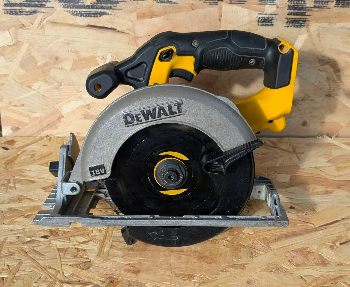 DeWalt 18v 165mm Circular Saw - Body Only - Image 1