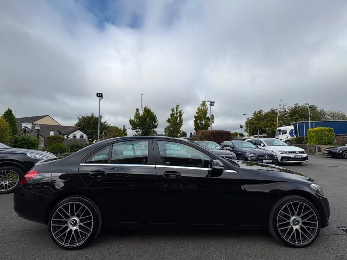 Mercedes-Benz C-Class C220d SE Executive Edition - Image 4