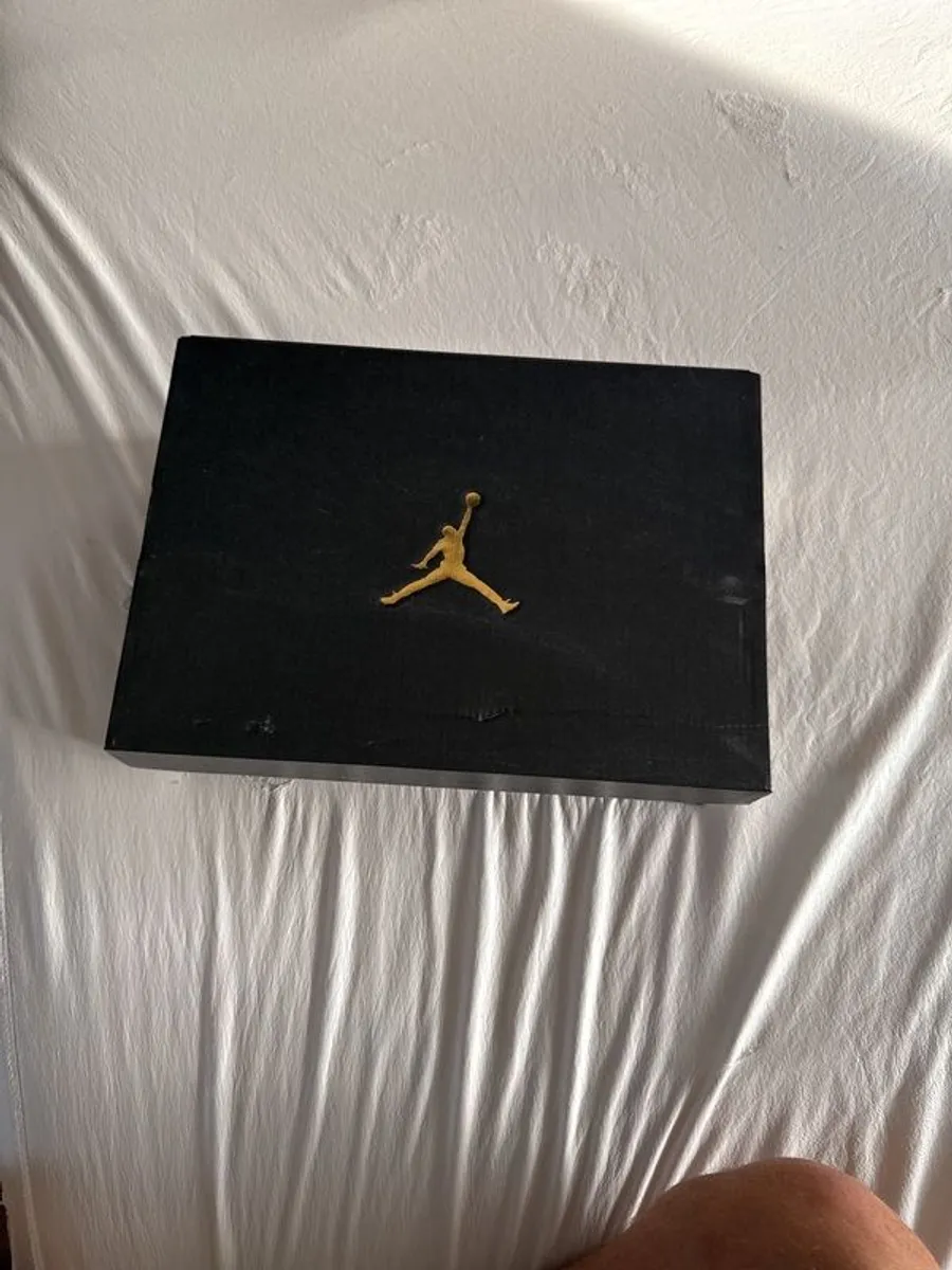 Jordan 1 diamond SE - Image 2