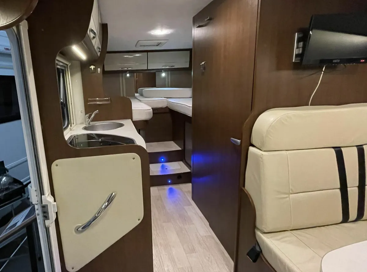 2013 Motorhome ideal for a winter in Spain. - Image 3