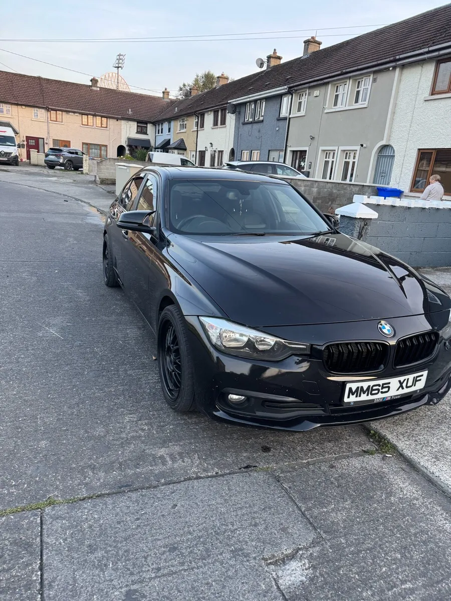 2015(152) BMW F30 B47 Sunroof HK - Image 4