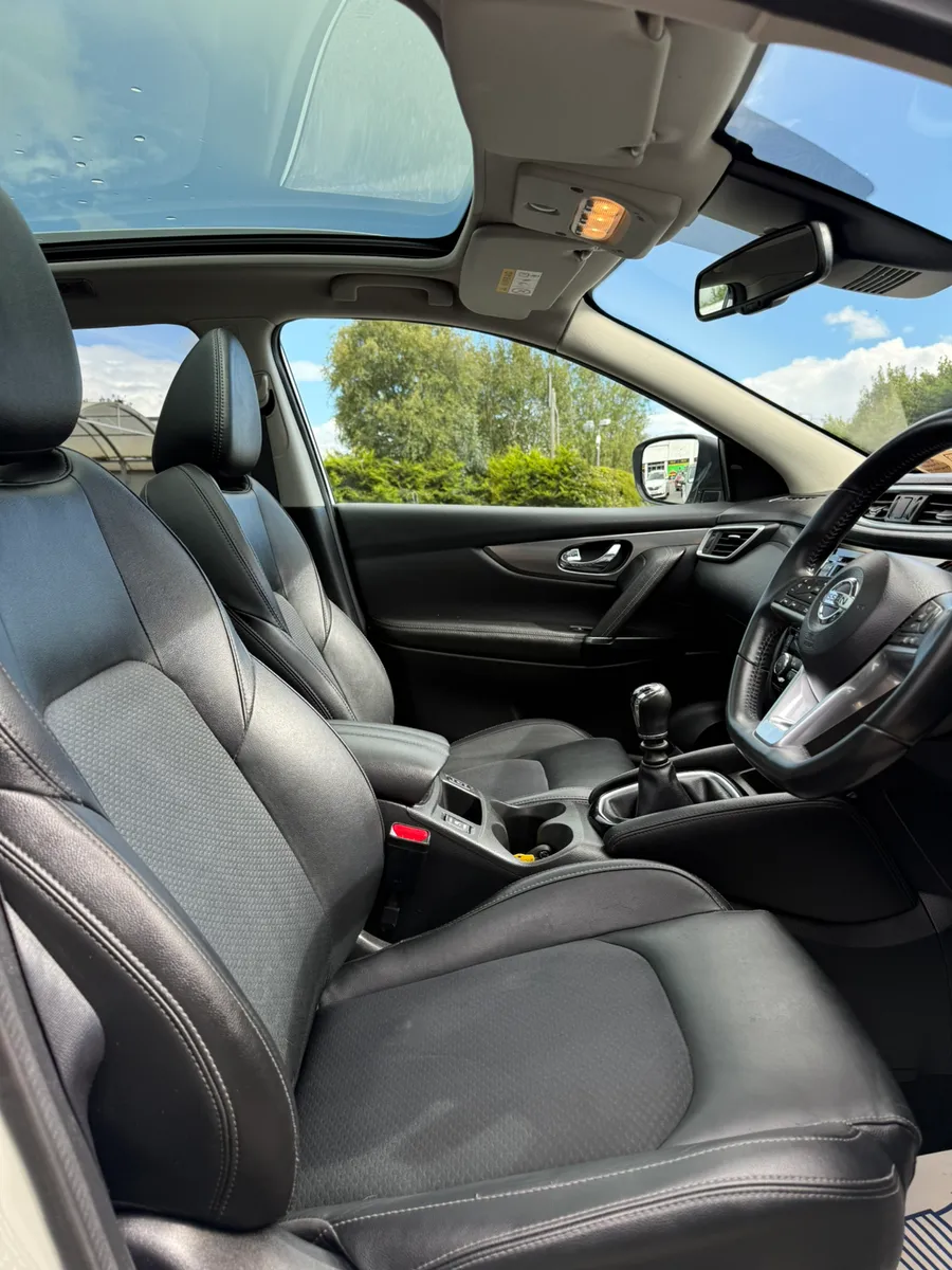 2018 Nissan Qashqai Tekna 1.5 Diesel - Low Mileage - Image 4