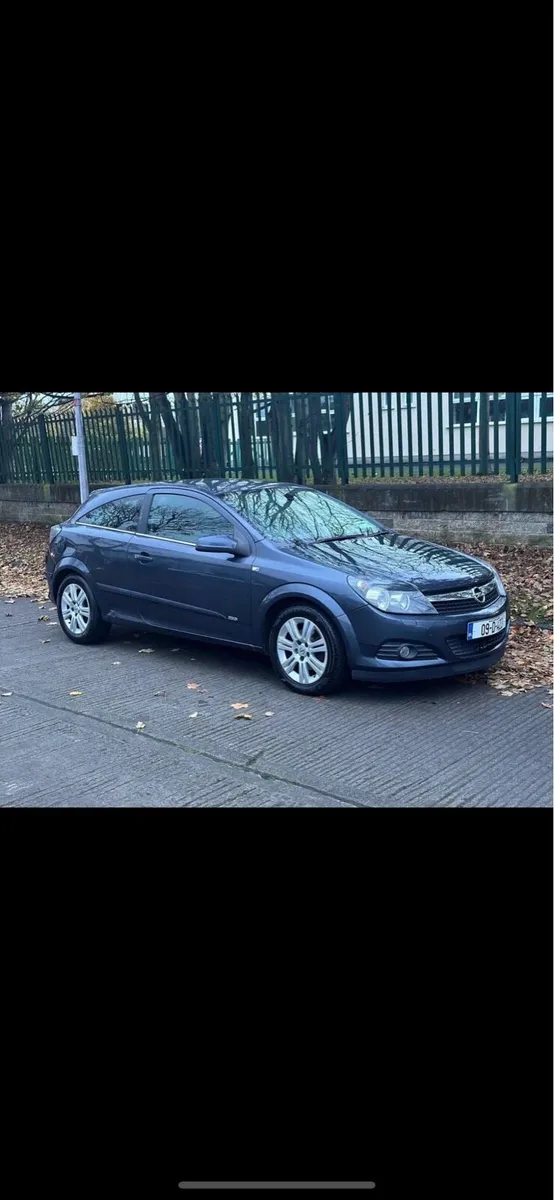 Car - Image 1