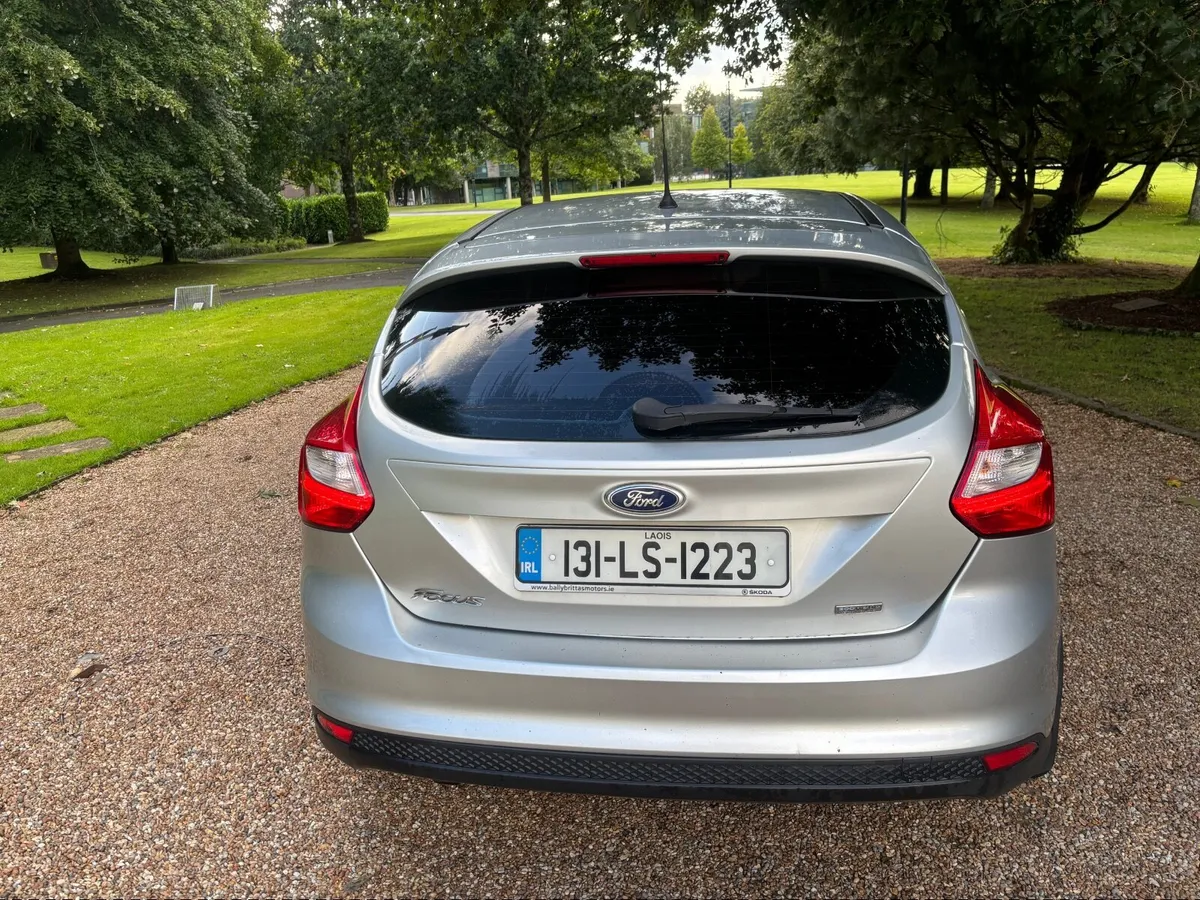 2013 Ford Focus 1.6 TDCI titanium model high spec - Image 4