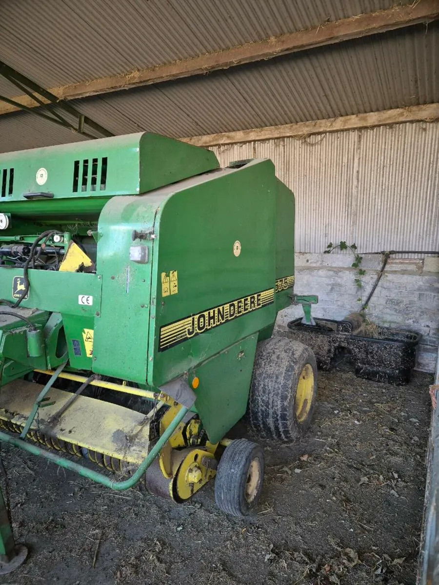 Johndeere 575 baler - Image 2