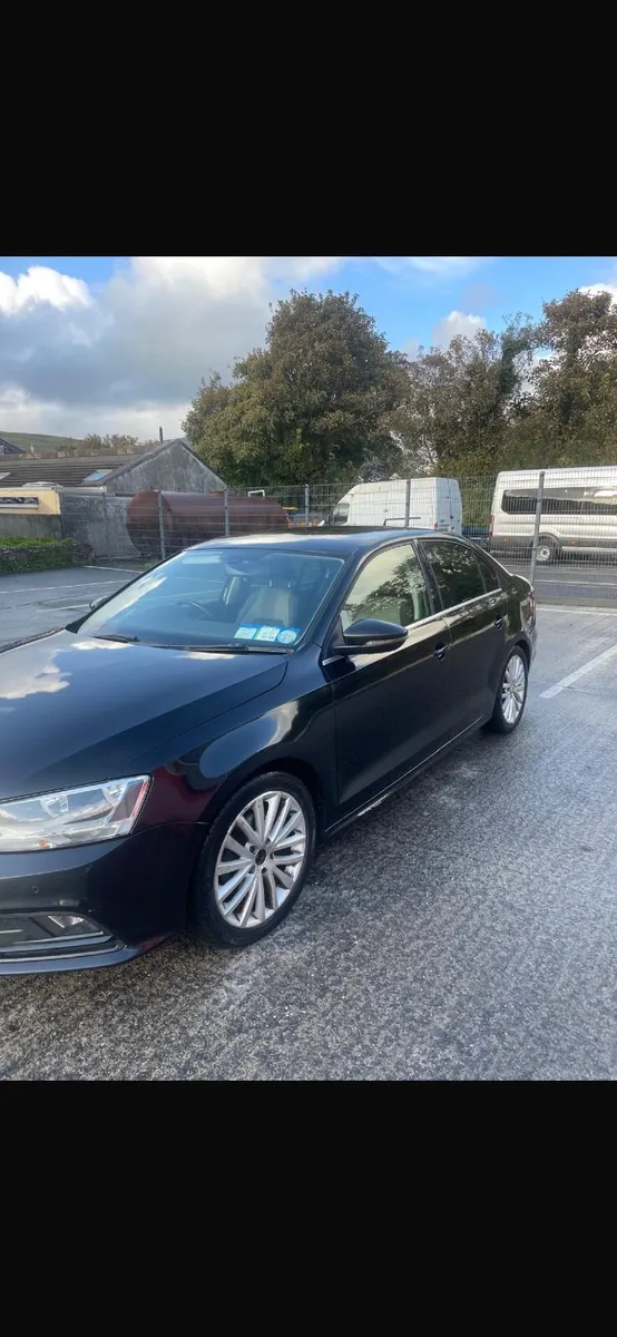 Volkswagen Jetta 2015 - Image 4