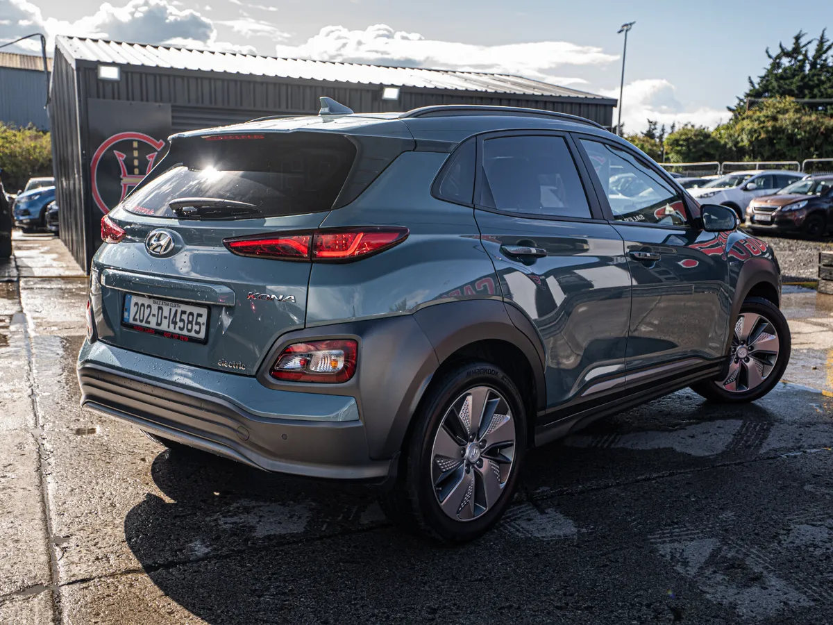 202 Kona 64kwh PREMIUM/SOH ~95%/1yr warranty - Image 3