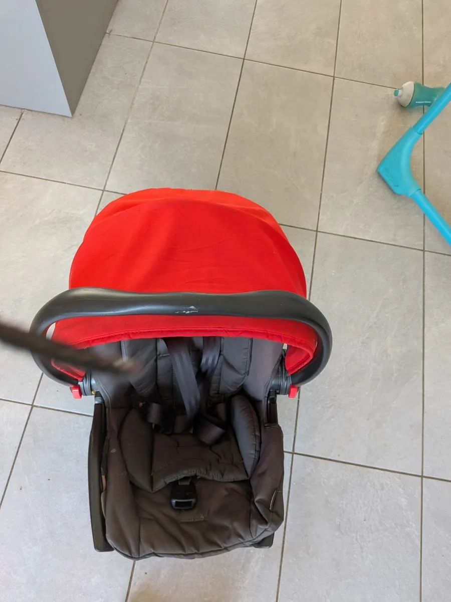 Car seat - Image 2