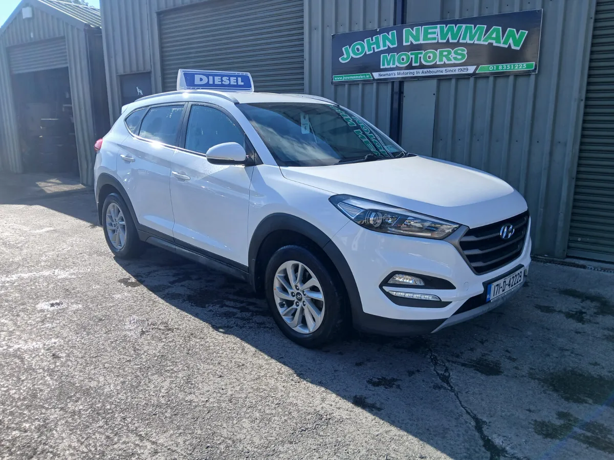 Hyundai Tucson  2017 diesel low mileage - Image 2