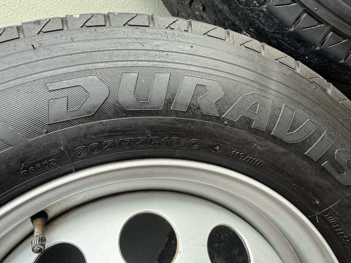 Ford transit mk9/8 extra heavy duty wheels and tyr - Image 3