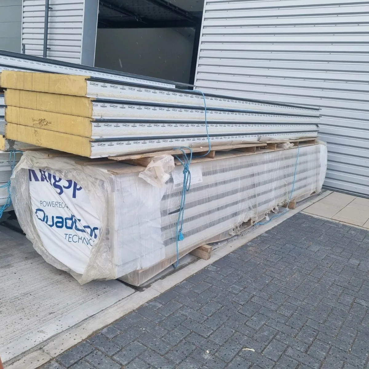 Insulated wall panels - Image 2