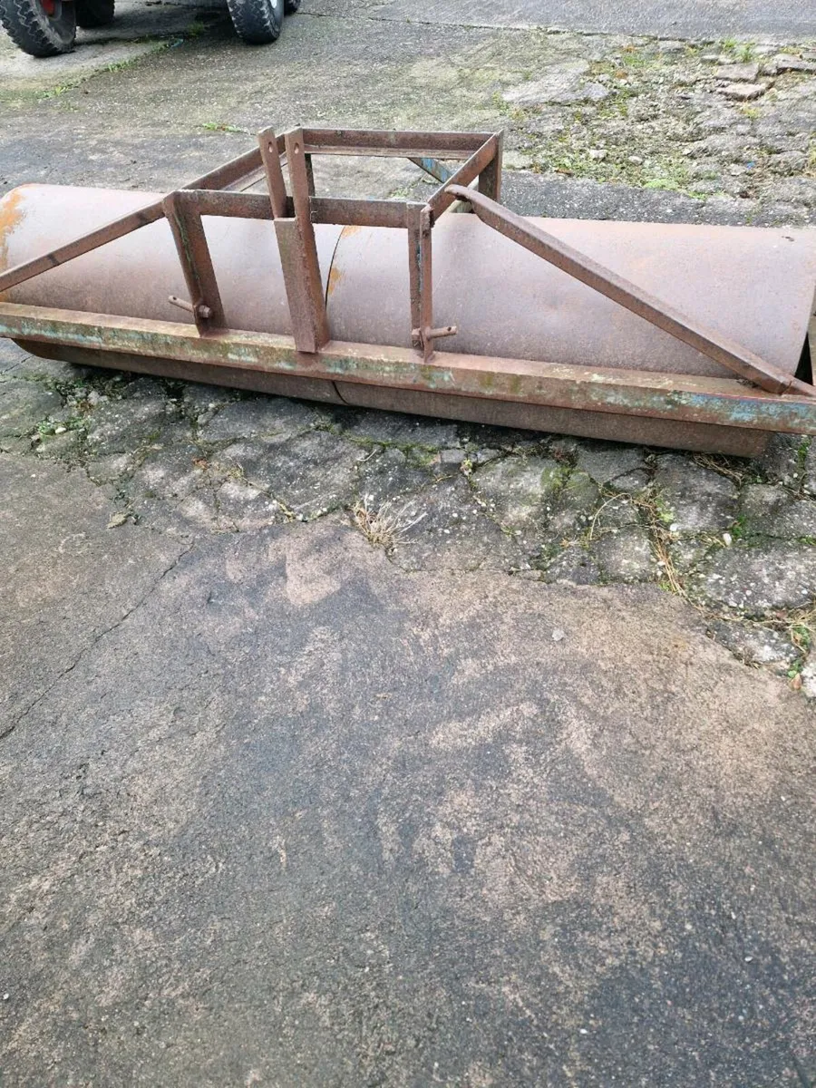 Roller - Image 3
