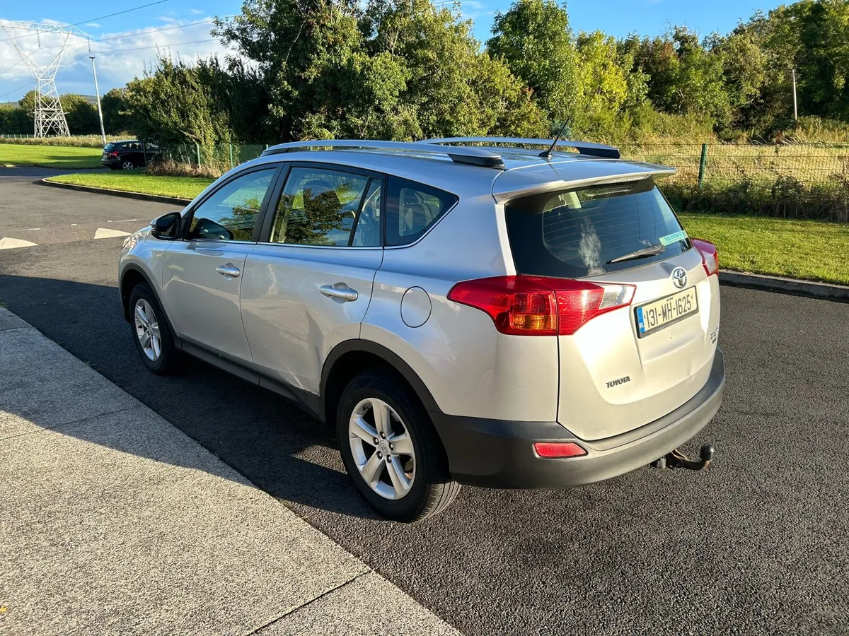 131 TOYOTA RAV4 AURA €7,950 - Image 4