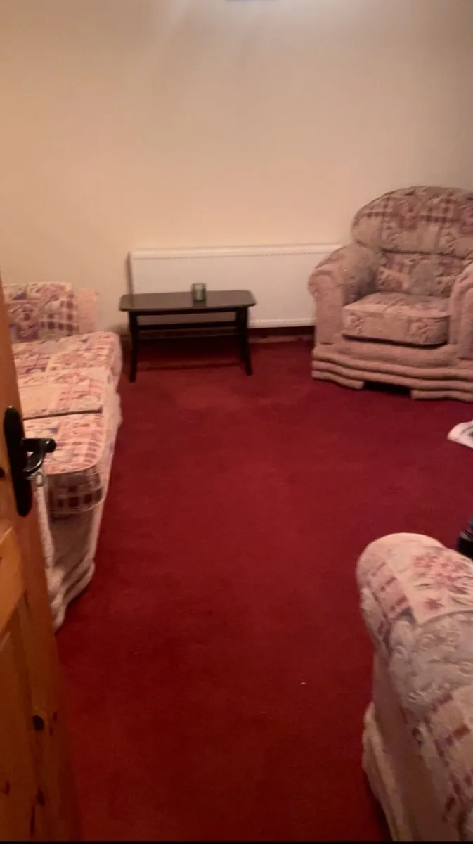 Couch - Image 2