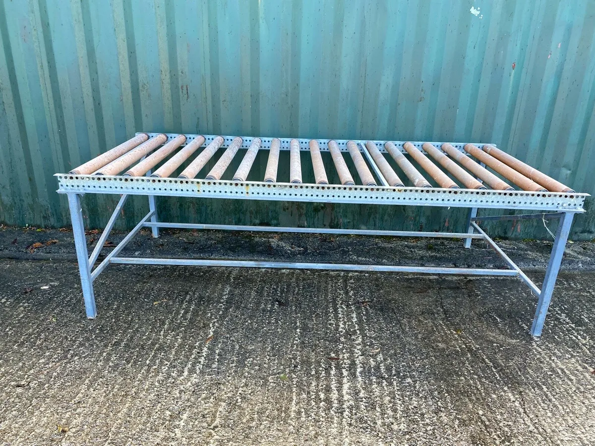 Bench roller/conveyer - Image 1
