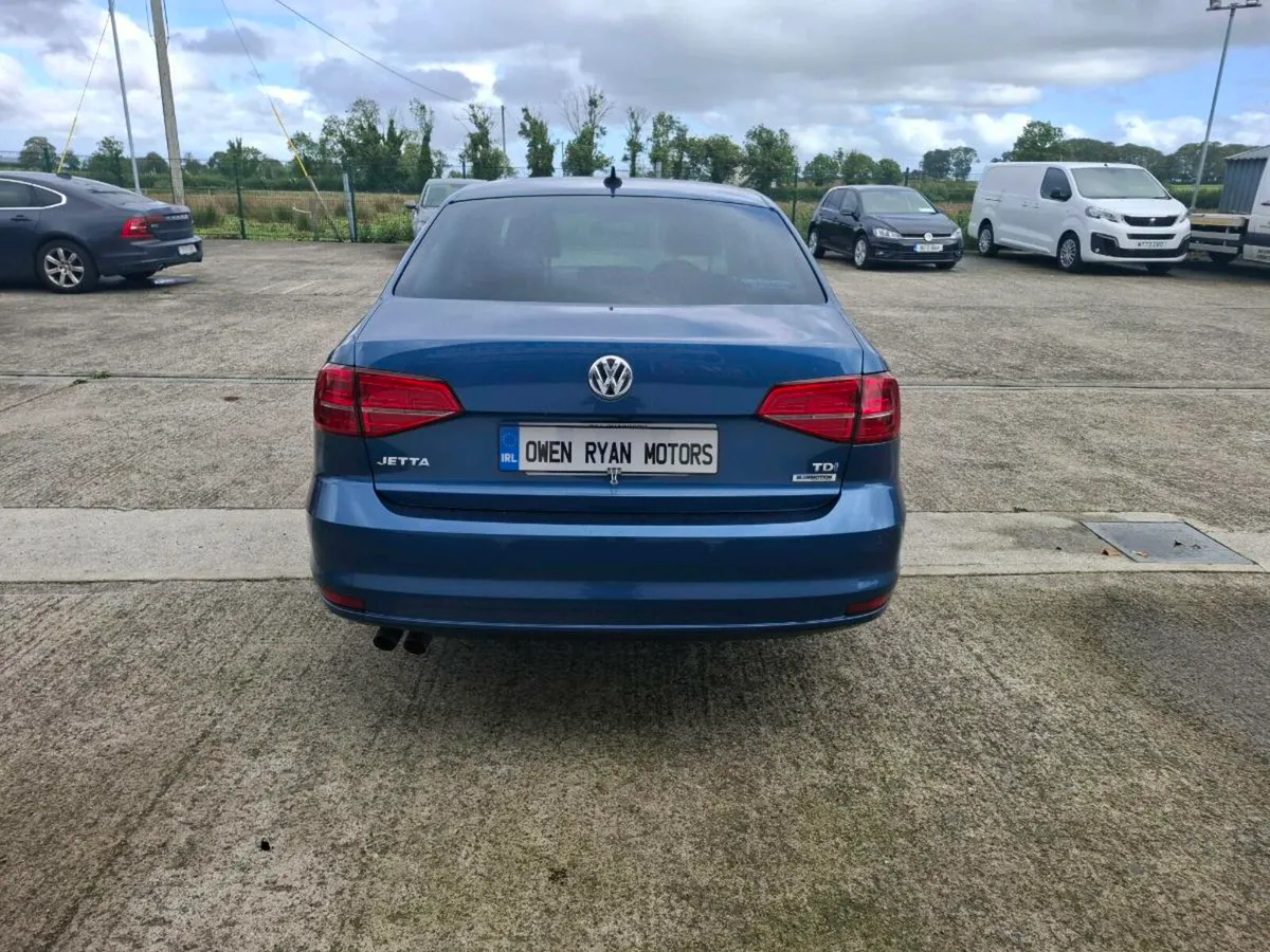 VOLKSWAGEN JETTA 2.0 TDI DIESEL 2017 - Image 4