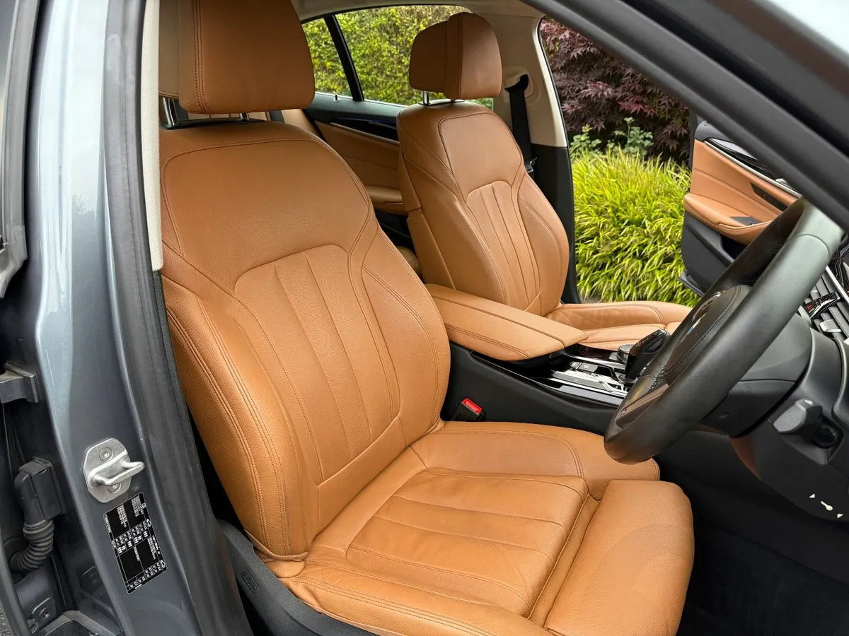 BMW 5-Series 520d (2017) - Image 3