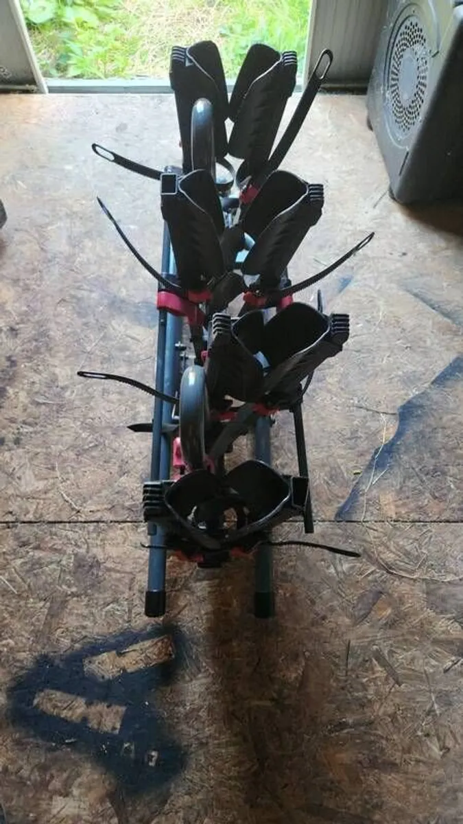 4 bike rack towbar mounted - Image 3
